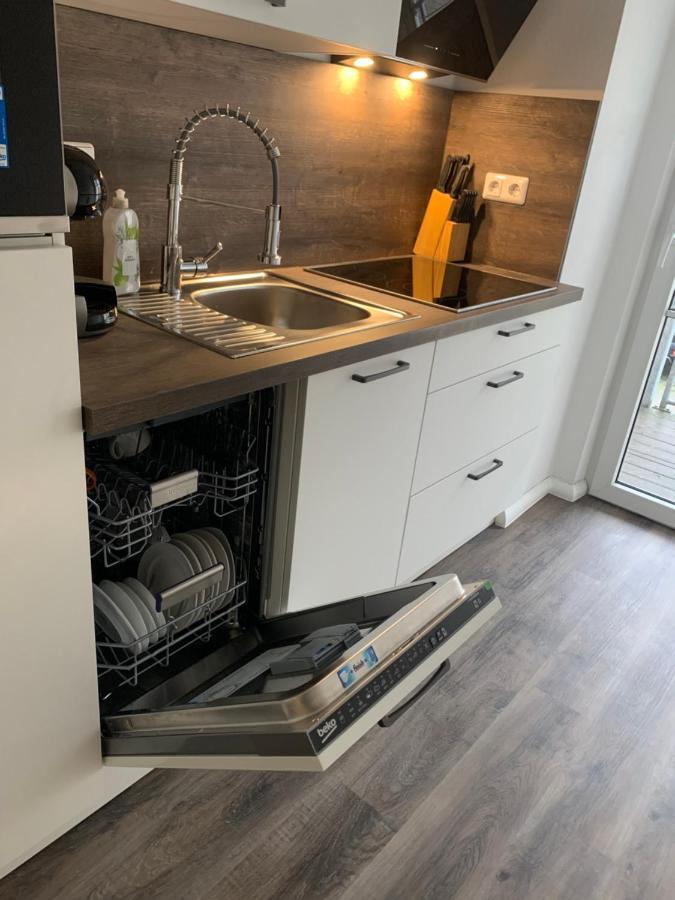 40 Qm Appartment Parkplatz, Balkon,Netflix, Prime เคมนิตซ์ ภายนอก รูปภาพ