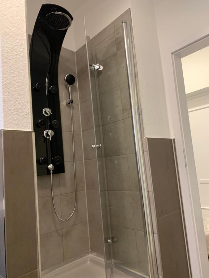 40 Qm Appartment Parkplatz, Balkon,Netflix, Prime เคมนิตซ์ ภายนอก รูปภาพ