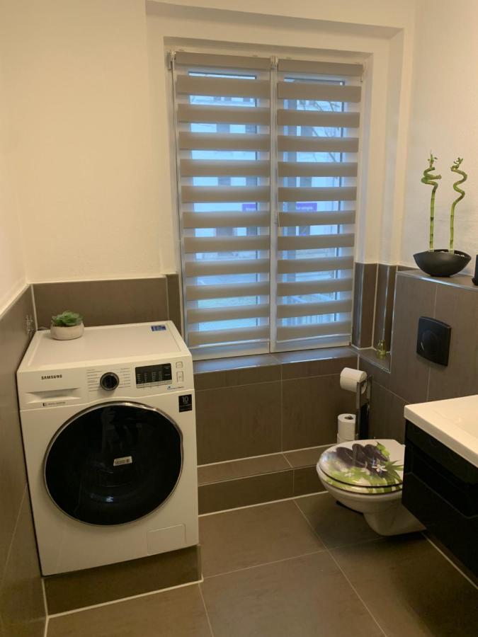 40 Qm Appartment Parkplatz, Balkon,Netflix, Prime เคมนิตซ์ ภายนอก รูปภาพ