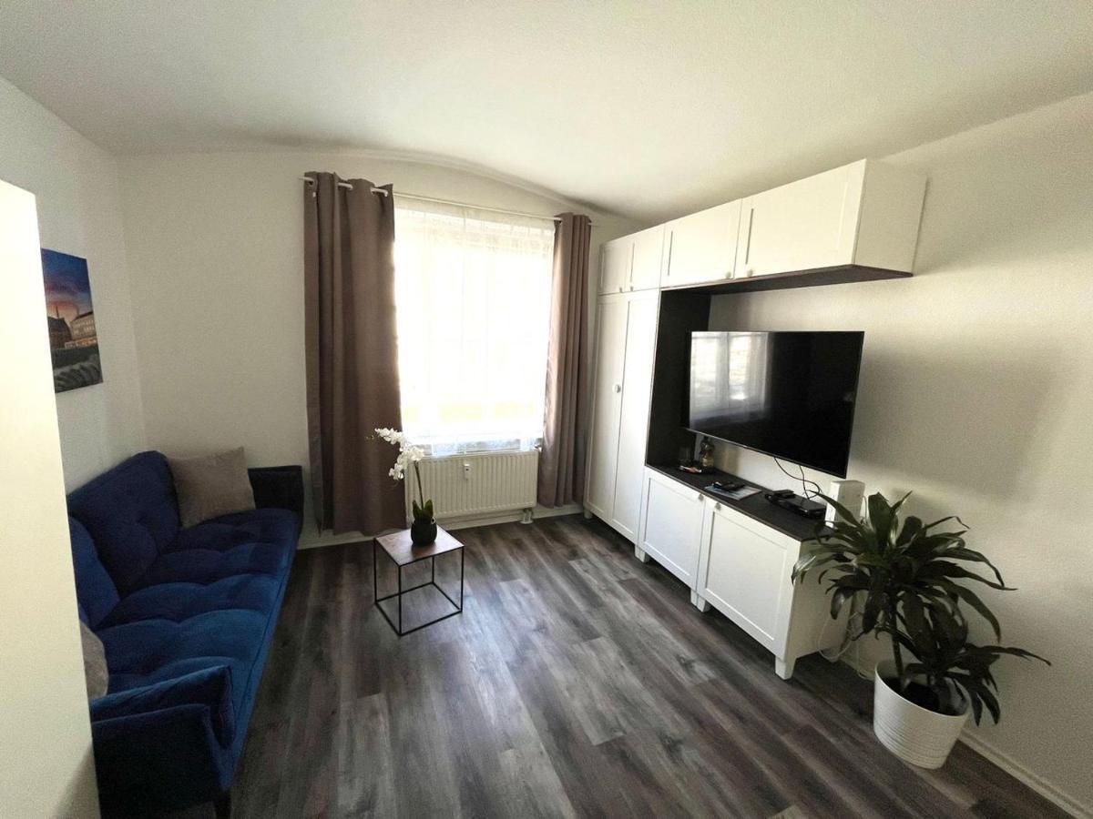 40 Qm Appartment Parkplatz, Balkon,Netflix, Prime เคมนิตซ์ ภายนอก รูปภาพ